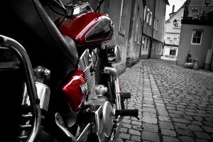 blackwhite_motorbike_by_norbwink-d47broa